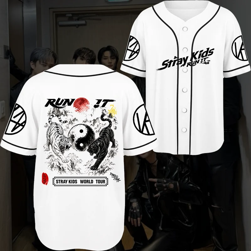 Anime Fan Merchandise - 2026 Kpop STRAYKIDS Run It World