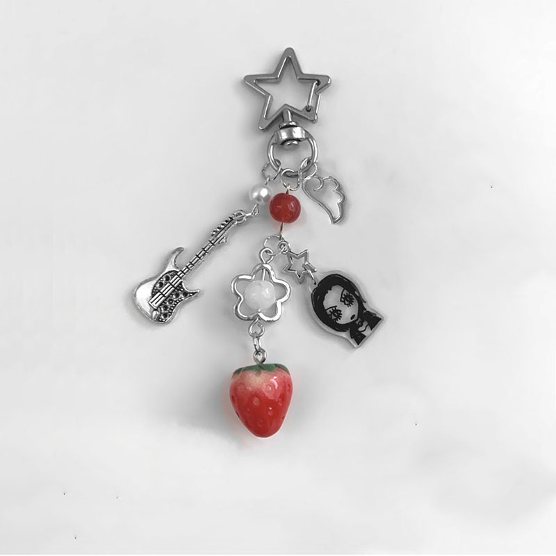 Nana Hachi keychains y2k handm - Nana Anime Merchandise recension och pris